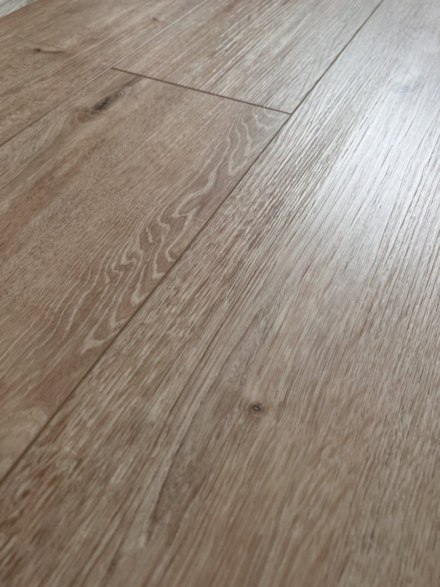 SPC ламинат "OneFloor" ЕСО 5062 (4V фаска) (1220*184*4 мм) — купить в Екатеринбурге