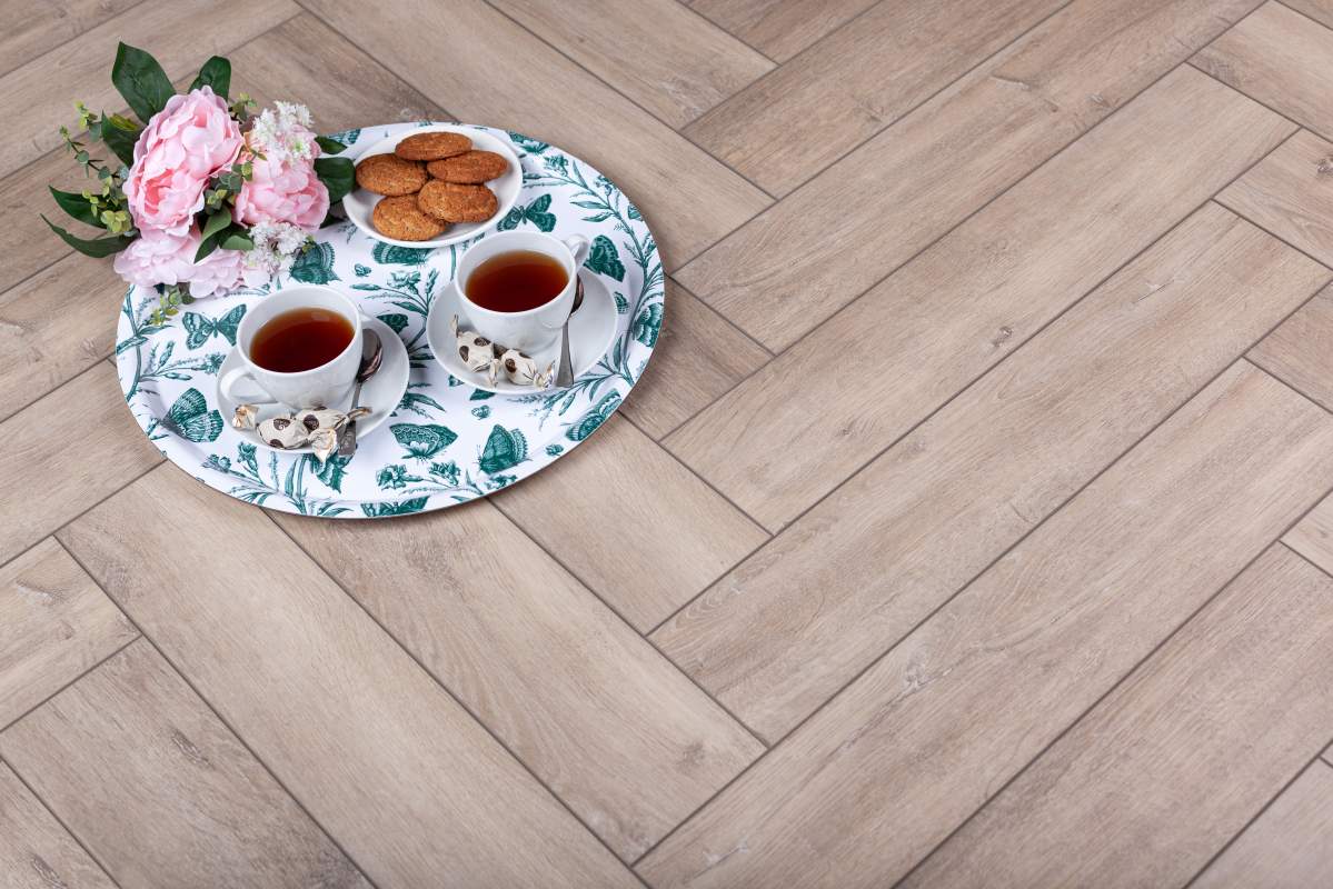 Замковая ПВХ плитка "Aberhof" Carmelita 0532 (615*123*5 мм) — купить в Екатеринбурге